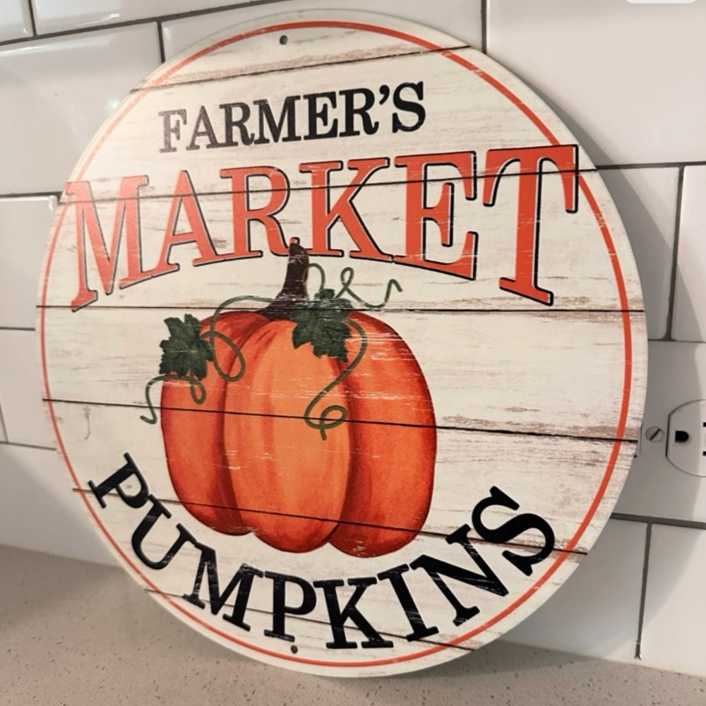 Fall Pumpkin Sign - Picture 4 of 4